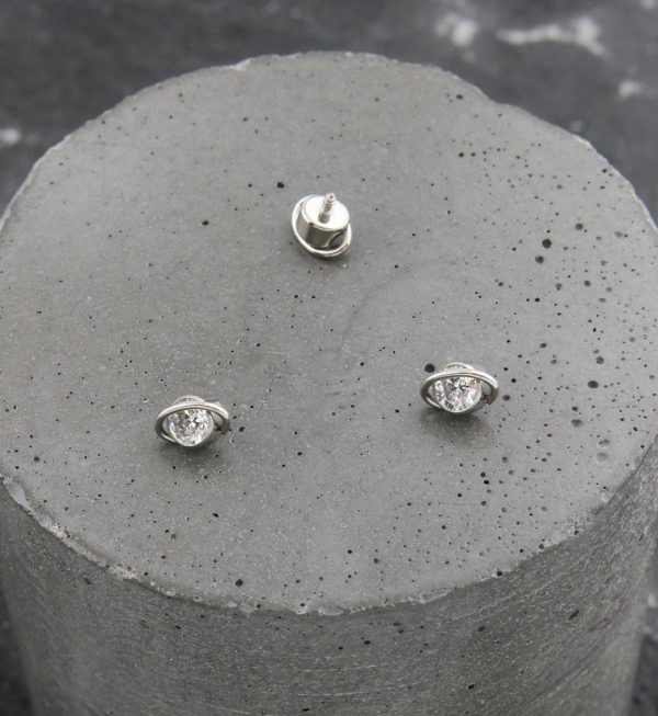 Orbit Clear CZ Titanium Internally Threaded Top on Sale - Image 2